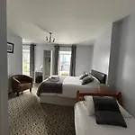 The Cosy 3*